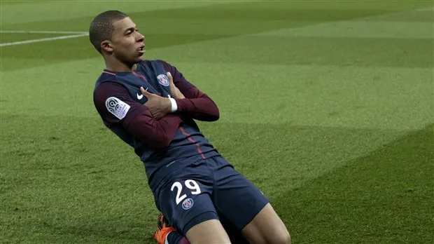 Cuộc đua chiếc giày vàng châu Âu: Mbappe bứt tốc theo sát Messi - Bóng Đá