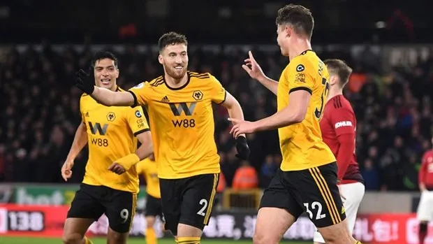 Góc Man Utd: 18 năm cho