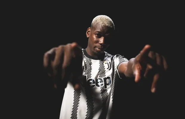 Paul Pogba ra mắt Juventus với số áo lạ - Bóng Đá