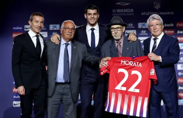 Morata 'đỏ mặt' nhìn ảnh cũ trong ngày ra mắt Atletico - Bóng Đá