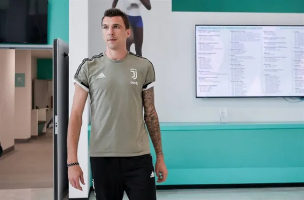 Hừng hực trở lại Juventus, Mandzukic nóng lòng gặp mặt Ronaldo - Bóng Đá