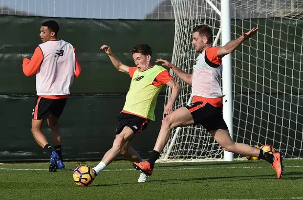 Sturridge 'mất tích' trên sân tập của Liverpool - Bóng Đá