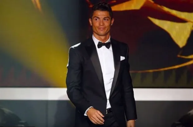 Sau 10 năm, Ronaldo đã thay đổi thế nào? - Bóng Đá
