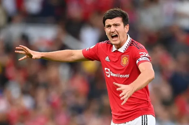 Harry Maguire gây choáng khi đặt cạnh Van Dijk - Bóng Đá