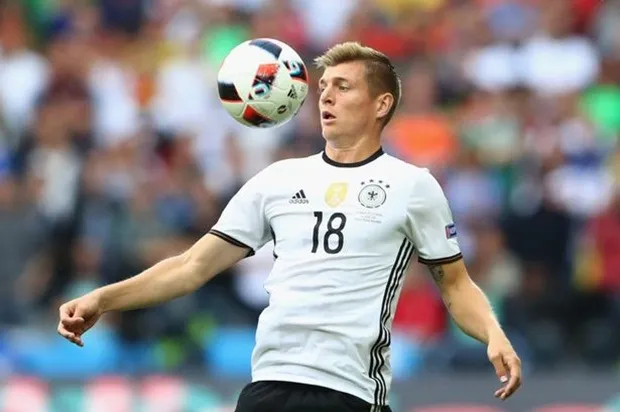 10 tiền vệ chuyền bóng xuất sắc nhất ở World Cup - Bóng Đá