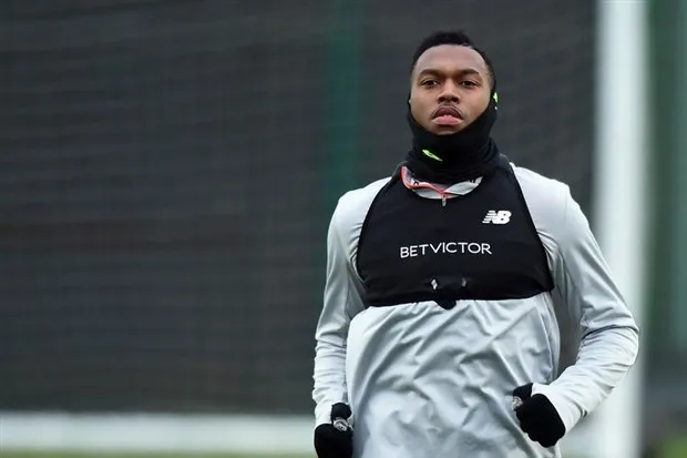 Sturridge 'mất tích' trên sân tập của Liverpool - Bóng Đá