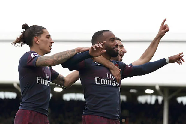 Keown: Arsenal đoàn kết dưới thời Emery hơn Wenger - Bóng Đá