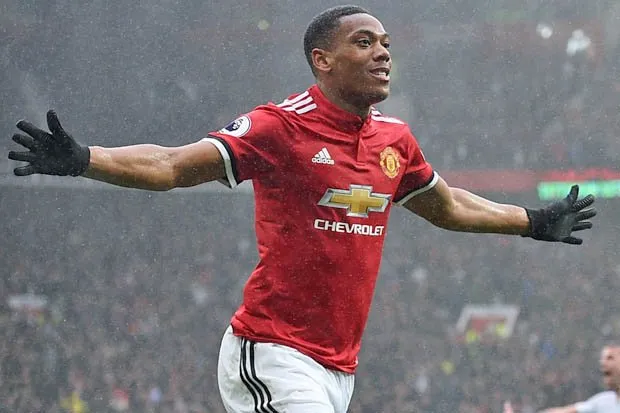 Fan Arsenal thi nhau mời gọi Martial đến Emirates - Bóng Đá
