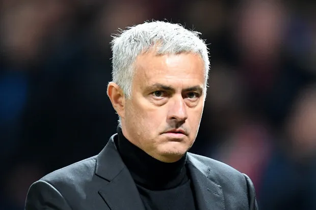 Mourinho gửi đề nghị gây sốc tới nhà Glazer - Bóng Đá