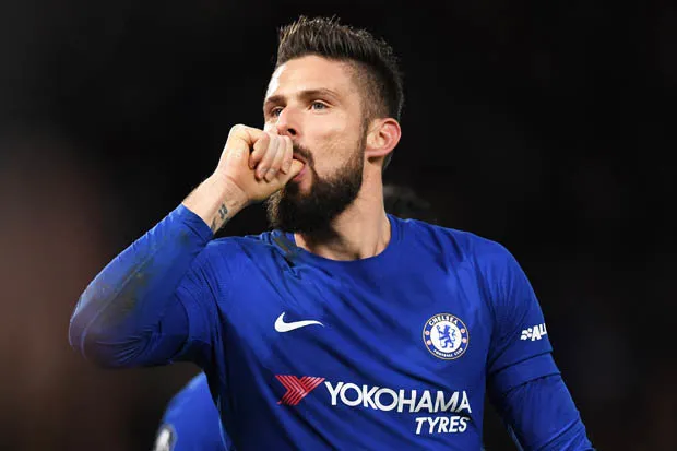 Olivier Giroud - Chiếc kính áp tròng và con ngươi chảy máu - Bóng Đá