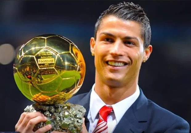 Sau 10 năm, Ronaldo đã thay đổi thế nào? - Bóng Đá