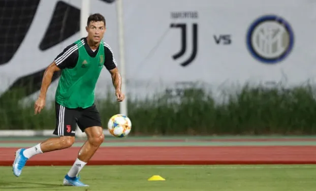 Juve và Ronaldo tập - Bóng Đá