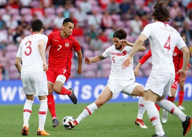 Bạo loạn dữ dội trong trận giao hữu tiền World Cup 2018 - Bóng Đá