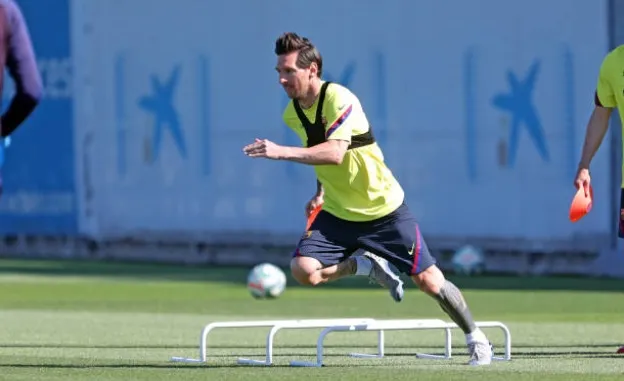 Messi is back to his best in training - Bóng Đá