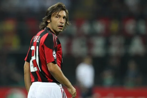 Nhìn lại ngày Park Ji-sung 'bỏ túi' Pirlo ở C1 - Bóng Đá