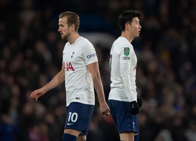 Huấn luyện viên nên chọn Chelsea hay Tottenham? - Bóng Đá