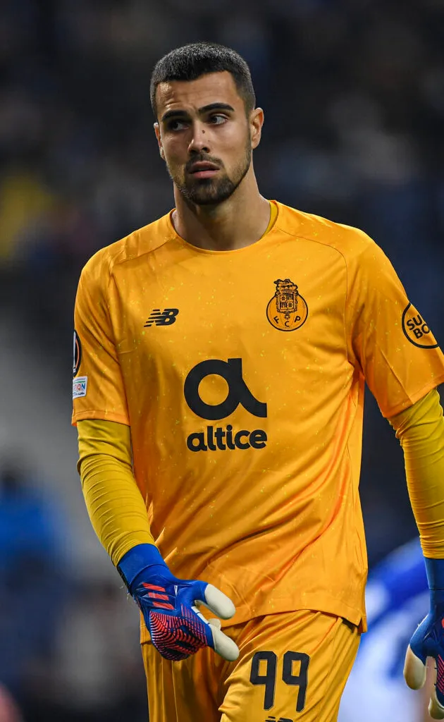 ‘Very soon’: Man Utd could move forward with bid for Porto goalkeeper Diogo Costa - Bóng Đá