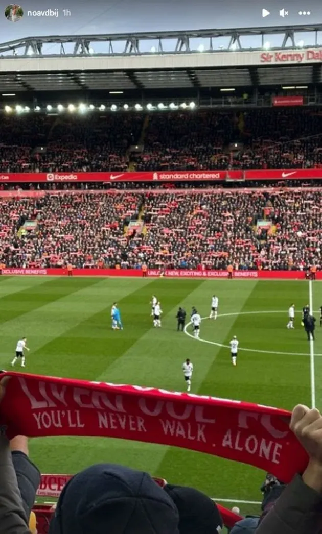 Cody Gakpo's stunning model WAG celebrates at Anfield as her beau nets against Man Utd - Bóng Đá