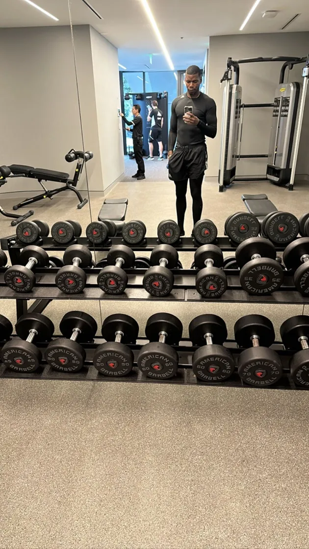  Paul Pogba watches World Cup during gym session as Juventus star teases comeback to pitch after injury KOd Qatar dream - Bóng Đá