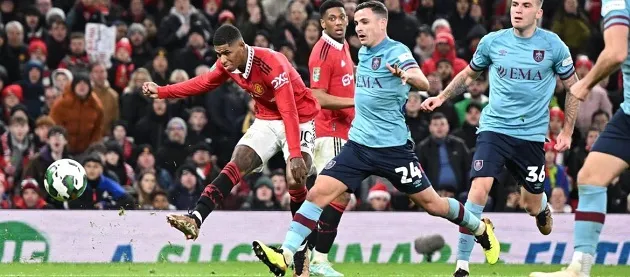 Marcus Rashford’s star shines brightest in dominant win against Burnley - Bóng Đá