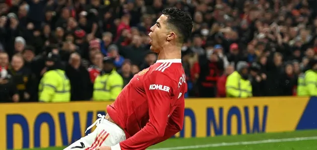 Ronaldo kéo lùi 4 cầu thủ tấn công của Man Utd - Bóng Đá