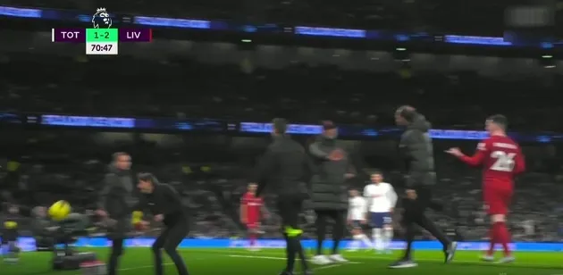 Hành động không tưởng của Conte với trợ lý Jurgen Klopp - Bóng Đá