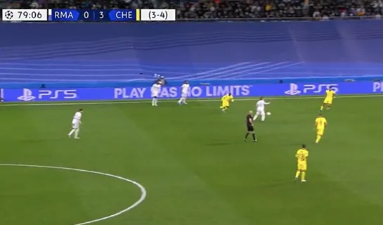 Kante phạm 2 lỗi dẫn tới bàn thua của Chelsea - Bóng Đá