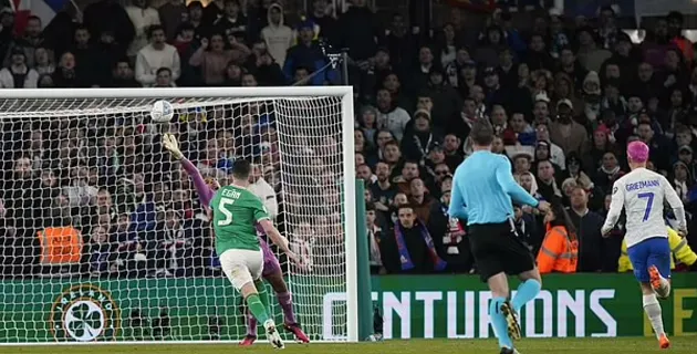 Ireland 0-1 Pháp: Tái hiện siêu phẩm World Cup; - Bóng Đá