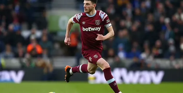 Declan Rice 'is likely to join Arsenal this summer' after West Ham 'failed to convince the midfielder that the club are progressing - Bóng Đá