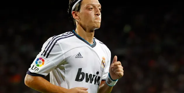 Ozil: “I visited Madrid and Barcelona and the difference was José Mourinho.... Pep didn’t bother to meet me.” - Bóng Đá