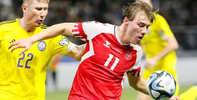 Manchester United face new double threat to sign Rasmus Hojlund - Bóng Đá