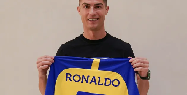 Ronaldo đến châu Á có khi lại hay - Bóng Đá