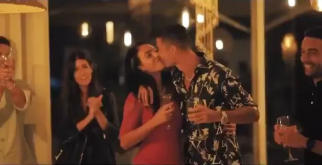 Cristiano Ronaldo and Georgina celebrate their love with a wedding-like video - Bóng Đá