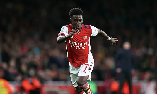 Arsenal could struggle to get Bukayo Saka to sign a new long-term deal without the Champions LEague - Bóng Đá