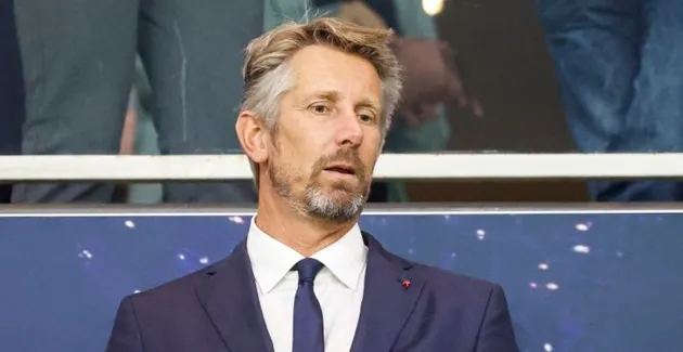 Manchester United approach Edwin van der Sar about becoming their Director of Football - Bóng Đá