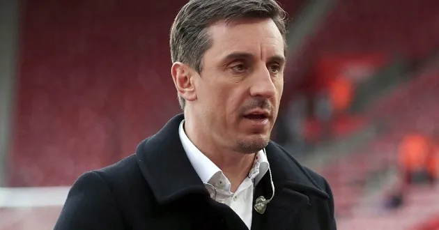 Gary Neville lays bare Liverpool's transfer issues - Bóng Đá