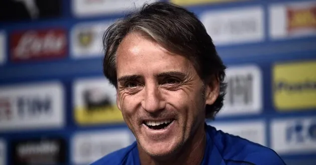 Roberto Mancini confident EPL title race not over yet - Bóng Đá