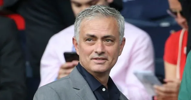 Sa thải Mourinho, Man Utd đã tự 'trảm' mình - Bóng Đá