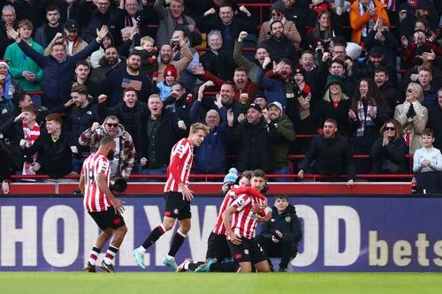 Ảnh sau trận Brentford vs Spurs (19h30) - Bóng Đá