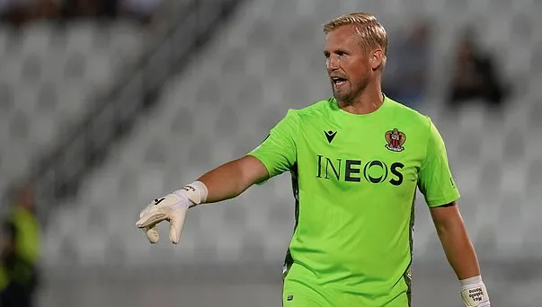 Kasper Schmeichel gây thất vọng - Bóng Đá