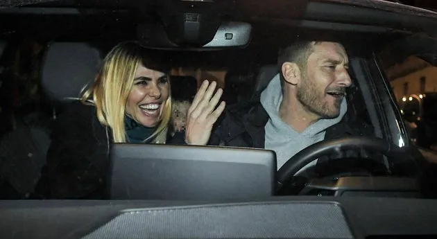 Totti and Ilary Blasi, after 20 years the story is close to the end - Bóng Đá