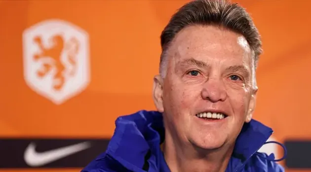 Van Gaal: When things go badly at Barcelona, they blame the foreigners - Bóng Đá