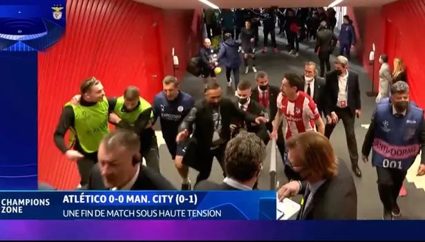 Jack Grealish involved in ugly tunnel spat at Atletico Madrid as police intervene - Bóng Đá