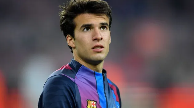 Riqui Puig chê bai cách đối xử của Barca - Bóng Đá