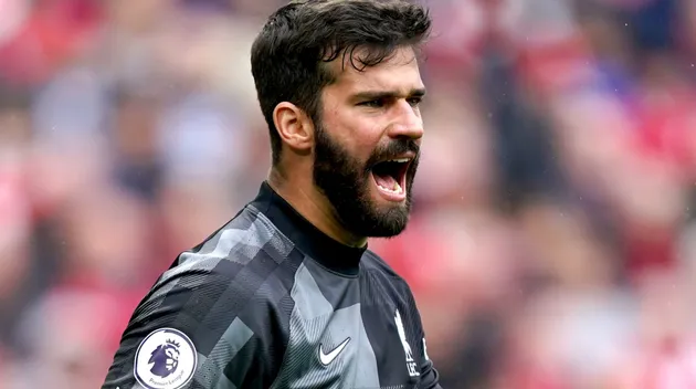 Alisson khiến Klopp đau đầu với vấn đề tương tự Salah, Mane - Bóng Đá