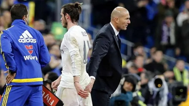 Quyết định nào của Perez khiến Zidane phải từ chức? - Bóng Đá