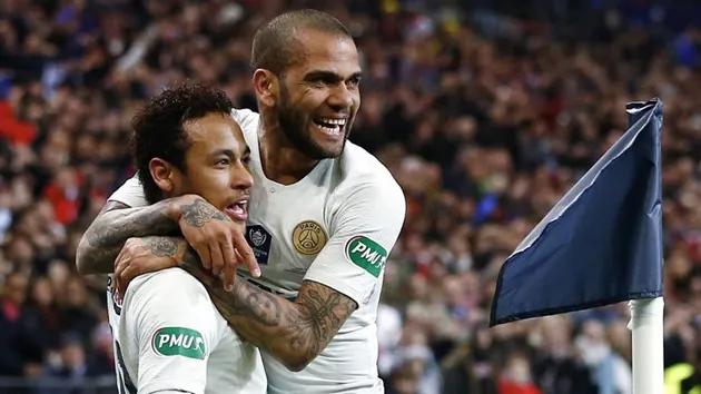 Alves đặt cược Neymar ở lại PSG - Bóng Đá