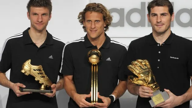 Chân dung World Cup: Diego Forlan, đoá hoa... 