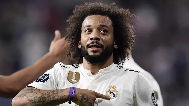 Zidane thuyết phục Marcelo ở lại - Bóng Đá