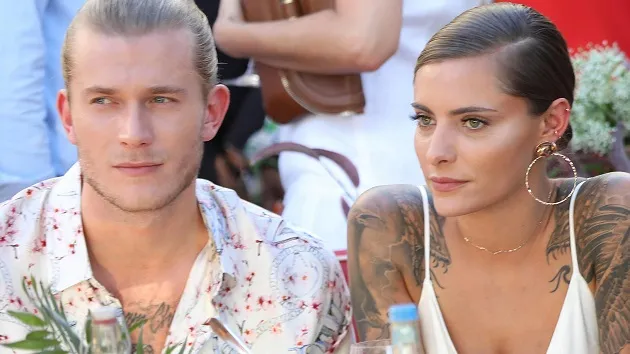 Liverpool's forgotten man Loris Karius enjoys some beach time in Miami - Bóng Đá